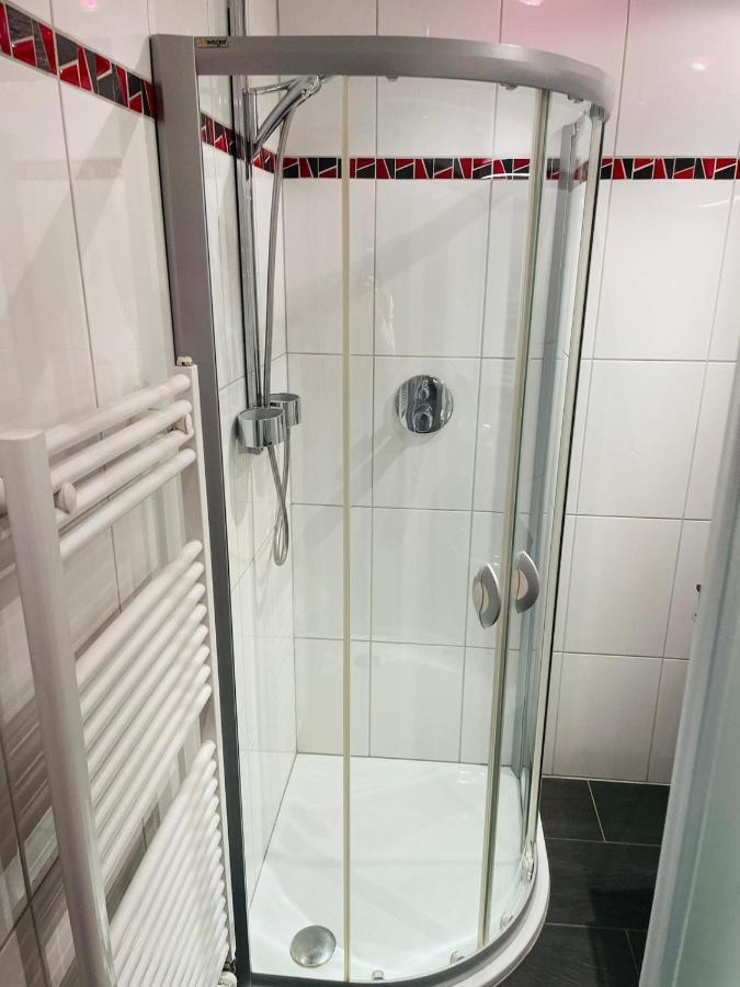 Super Deluxe Apartment - Near U6, U3 In City Center ウィーン エクステリア 写真
