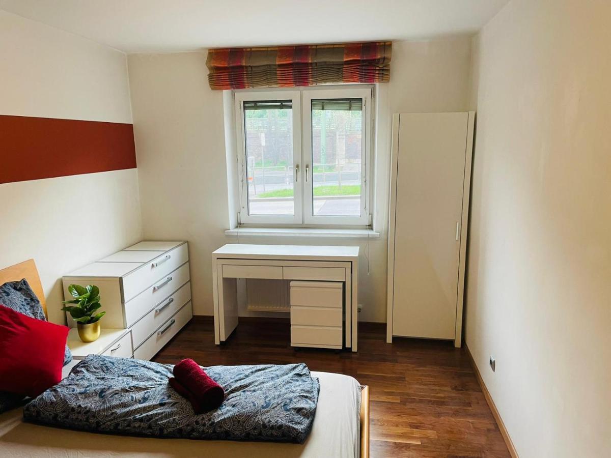 Super Deluxe Apartment - Near U6, U3 In City Center ウィーン エクステリア 写真